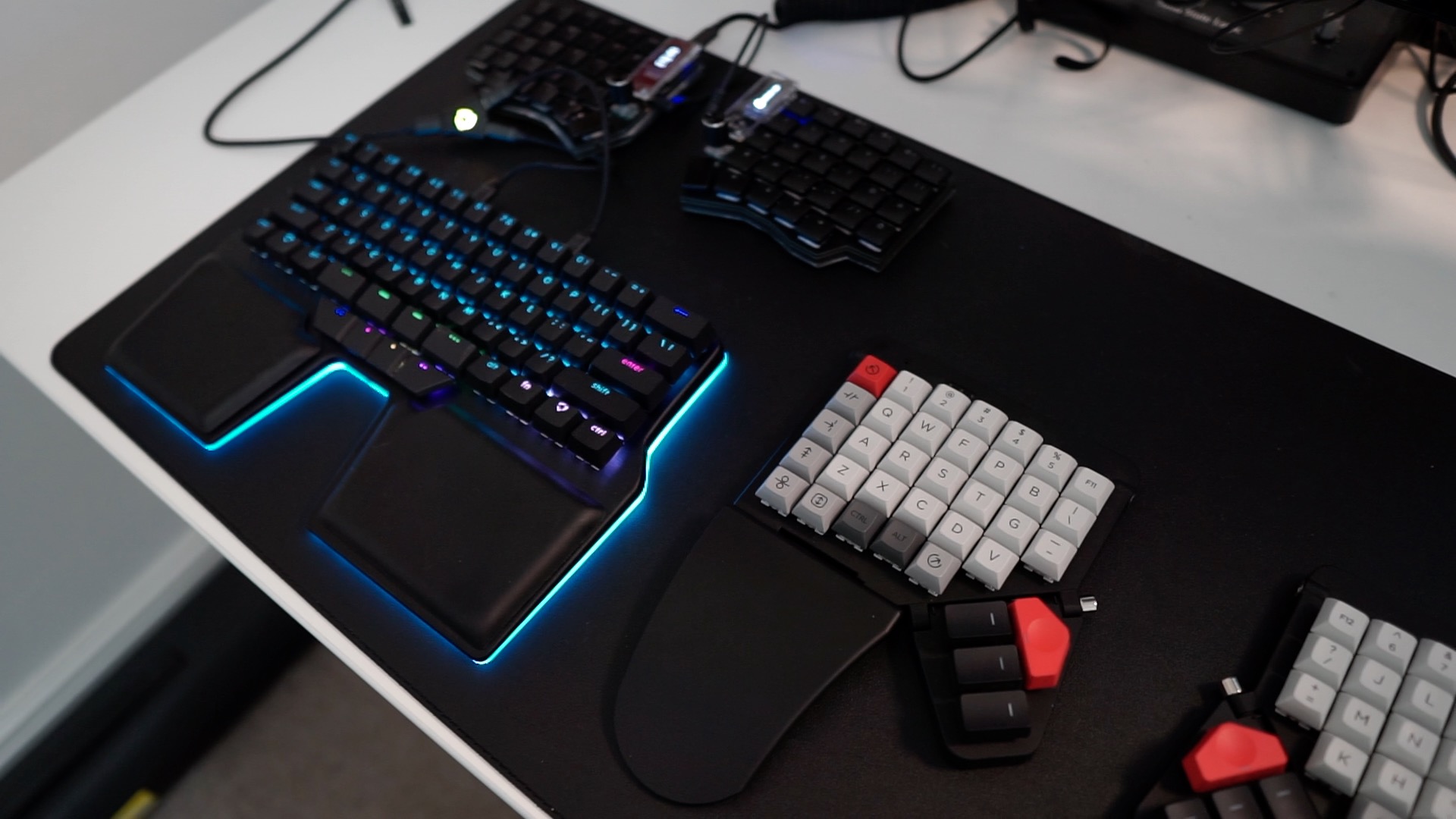 The Best Ergonomic Split Keyboards - Dygma