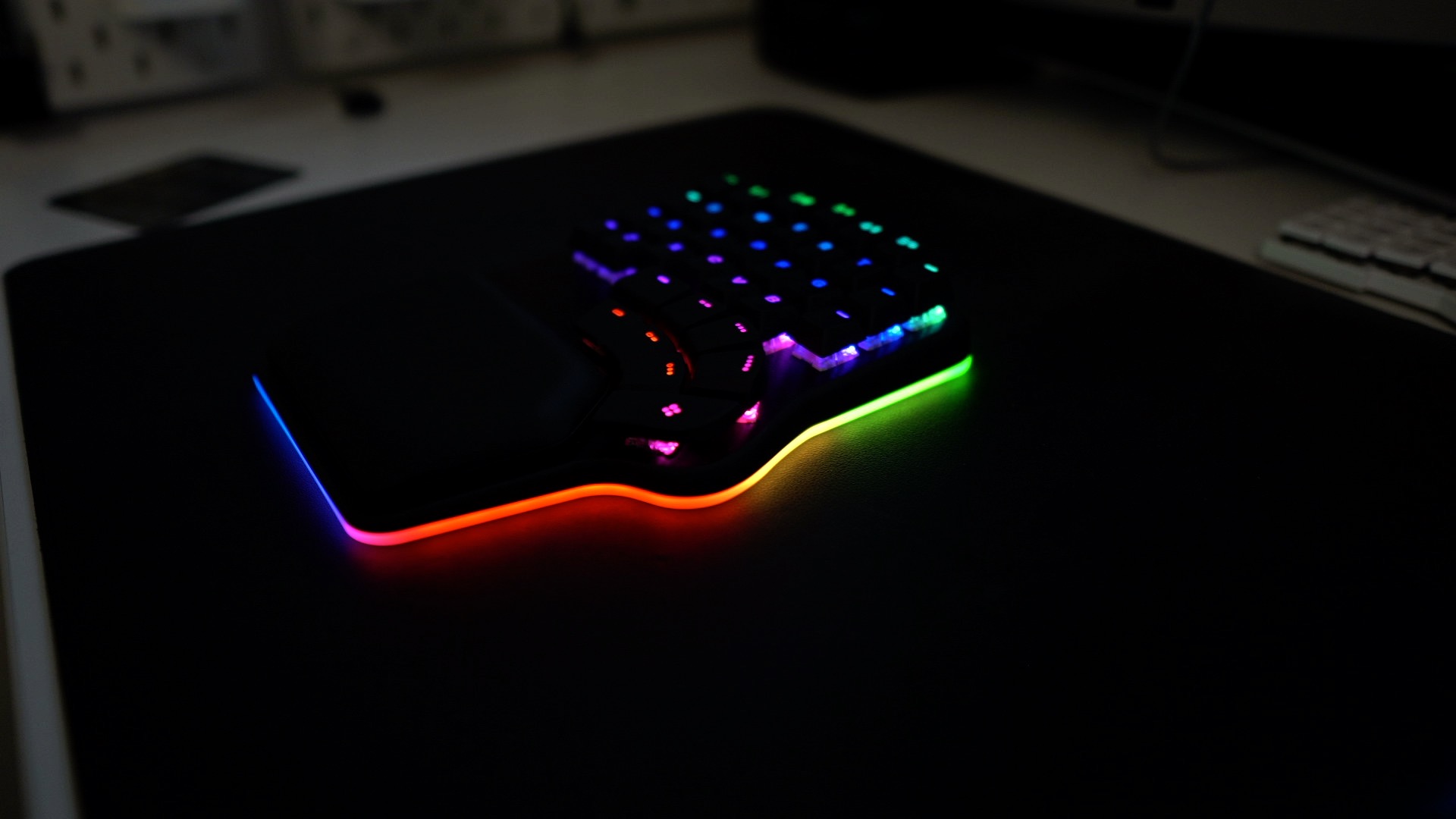 Lights on the Dygma Defy keyboard